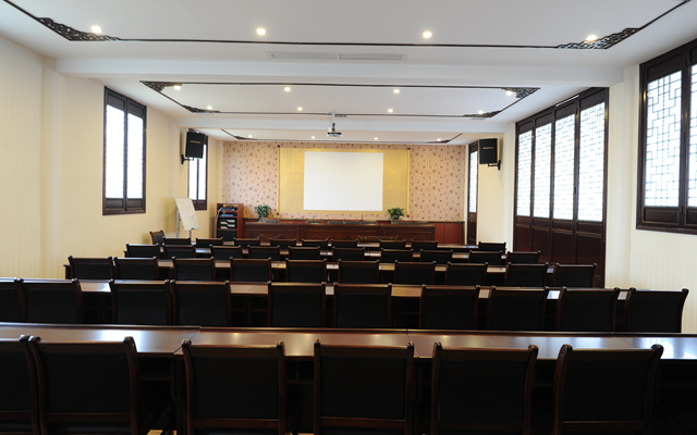 千年艾瀕湖培訓(xùn)學(xué)校